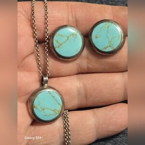 Turquoise and Sterling Silver 925 Jewelry Set Earrings And Necklace With Pendant